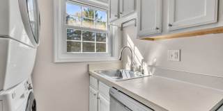 UTILITIES INCLUDED! 2 Bedroom Condo Near Huntington Station Gallery 12