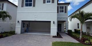 2740 SE 24th Ct Gallery 3