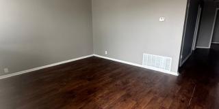 Brookview Duplex 6917 Gallery 3