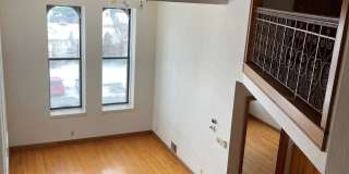207 East Irving Avenue - 202 Gallery 1
