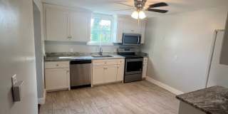 Charming Historic Duplex In the Heart if Savannah's Historic District Gallery 15