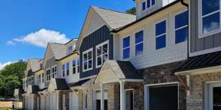 New Construction Townhome for Rent in Forest Park Gallery 84