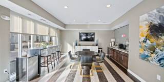 The Maxwell Downtown Des Moines Gallery 116