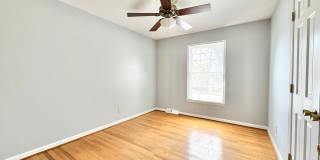 Updated 3 Bedroom Convenient to W Friendly Ave & New Garden Rd! Gallery 13