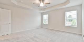 4541 Bishops Lane Gallery 23