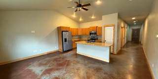 1870 Leeward Court Gallery 1