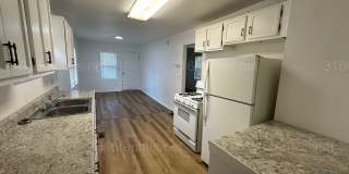 $795 - 1 bed 1 bath - Single Family Home Gallery 6