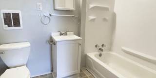 Downtown Home with fence and nice updates and clawfoot tub Gallery 5