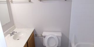 Coventry Court West Apartments Gallery 17