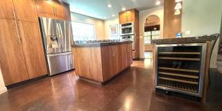 Beautiful 3-Bedroom Home with Open Floor Plan & Private Backyard Gallery 1