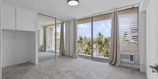 Waikiki 1BR/1BA with Ala Wai Canal & Mountain Views — Wraparound Lanai, Utilities Included Gallery 18