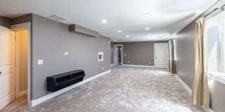 BEAUTIFUL 5 BED 3 BATH HOME IN FIRTH Gallery 28