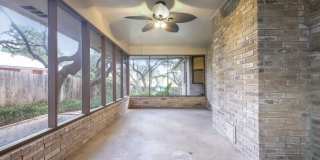 Great one story home with brick exterior on oak covered cul de sac lot Gallery 12