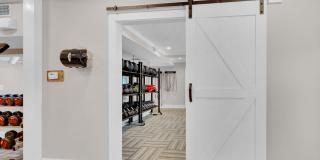 Montrose Brookhaven Gallery 22