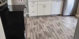 1 BED HOUSE! Rare, come see it today! Gallery 1