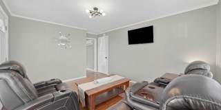 3703 Redding Road Gallery 5