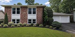 7107 SONTAG Way Gallery 1
