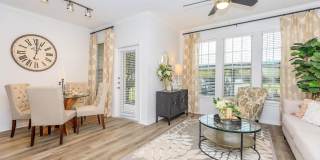 Woodland Point Gallery 26