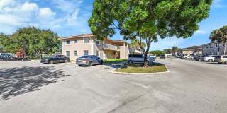 906 Twin Lakes Dr Gallery 2