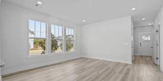 Beautiful 3/2.5 Townhome Move in Ready! Gallery 19