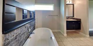 3 Bedroom Home in Edmond with Media Room & Bonus Room Gallery 18