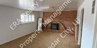 Move-In Discount!!!!  3 bed 2 bath Single Family Home Gallery 9