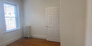 2 bed in the heart of Allston Gallery 10