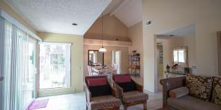 Beautifully Furnished Condo with Mountain Views Beautifully Furnished Condo with Mountain Views Gallery 14