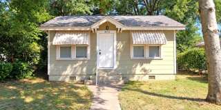 3102 E De Soto St Gallery 1