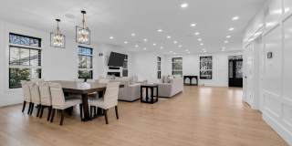 2017 5th Avenue Gallery 7