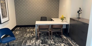 City Line East Gallery 13