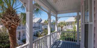 947 HEMINGWAY CIRCLE Gallery 52