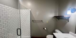 431 S Columbus Street Gallery 13