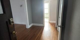 6041 Waterman Boulevard Gallery 2