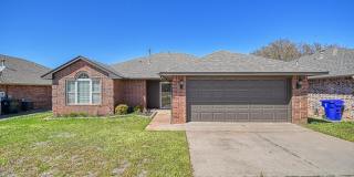 Beautiful Three Bedroom in South Norman! Gallery 1