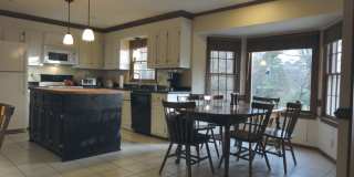 BEAUTIFUL FULLY FURNISHED HOME IN LAKE SHORES Gallery 3