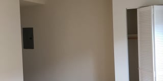 2-Bedroom, Top-Floor Condo in North Rogers Park Gallery 8