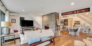 25 Miami Avenue Gallery 4