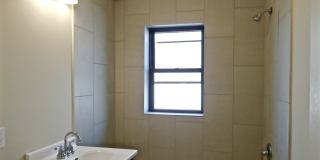 3003 W Lawrence Ave Gallery 6