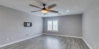 Beautiful Mission Hills Home with Loft, Custom Finishes & Multiple Patios Gallery 31