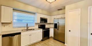 1610 PALM LEAF Drive Gallery 7