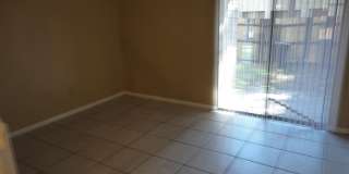 Nice 2 bedroom/ 1 1/2 bath town-home in Mill Run Gallery 3