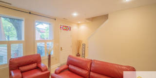 104 N Dallas St Gallery 3
