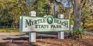 Modern & Spacious 2BR Townhouse in Myrtle Beach Gallery 58