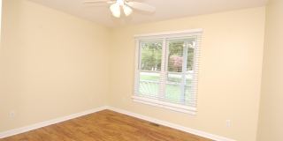 705 S Hughes Street Gallery 12