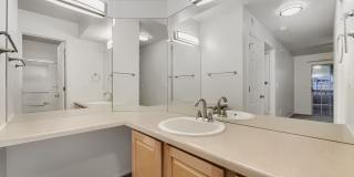 Updated 1 Bedroom Condo Near DTC Available Now Gallery 8