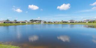 For Rent: Lakefront 4-Bedroom 2-Bathroom Home in Lakeside Palms Gallery 7