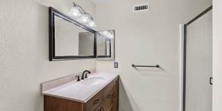 Spacious Home on Corner Lot! Gallery 21