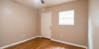 1021 Egania Street - A Gallery 8