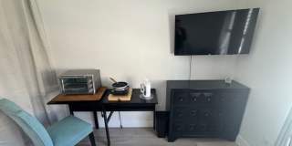 Furnished Bedroom rental with Bonus Kitchenette and office room Gallery 10